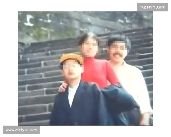 丈夫因妻子与婆婆争吵将她抛弃高速,淋雨一小时后电话失联,背后隐情令人深思 丈夫因妻子与婆婆争吵将她抛弃高速,淋雨一小时后电话失联,背后隐情令人深思