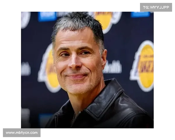 佩林卡:湖人将延续选秀传统,继续培养潜力新星 佩林卡:湖人将延续选秀传统,继续培养潜力新星